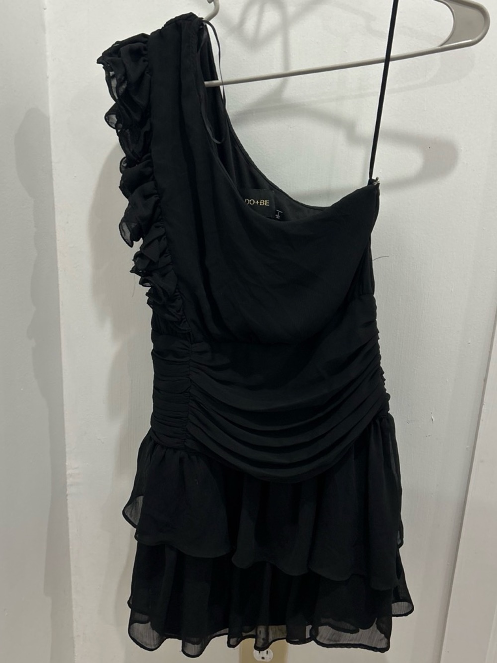 DO+BE Black One-Shoulder Ruffle Layered Dress
